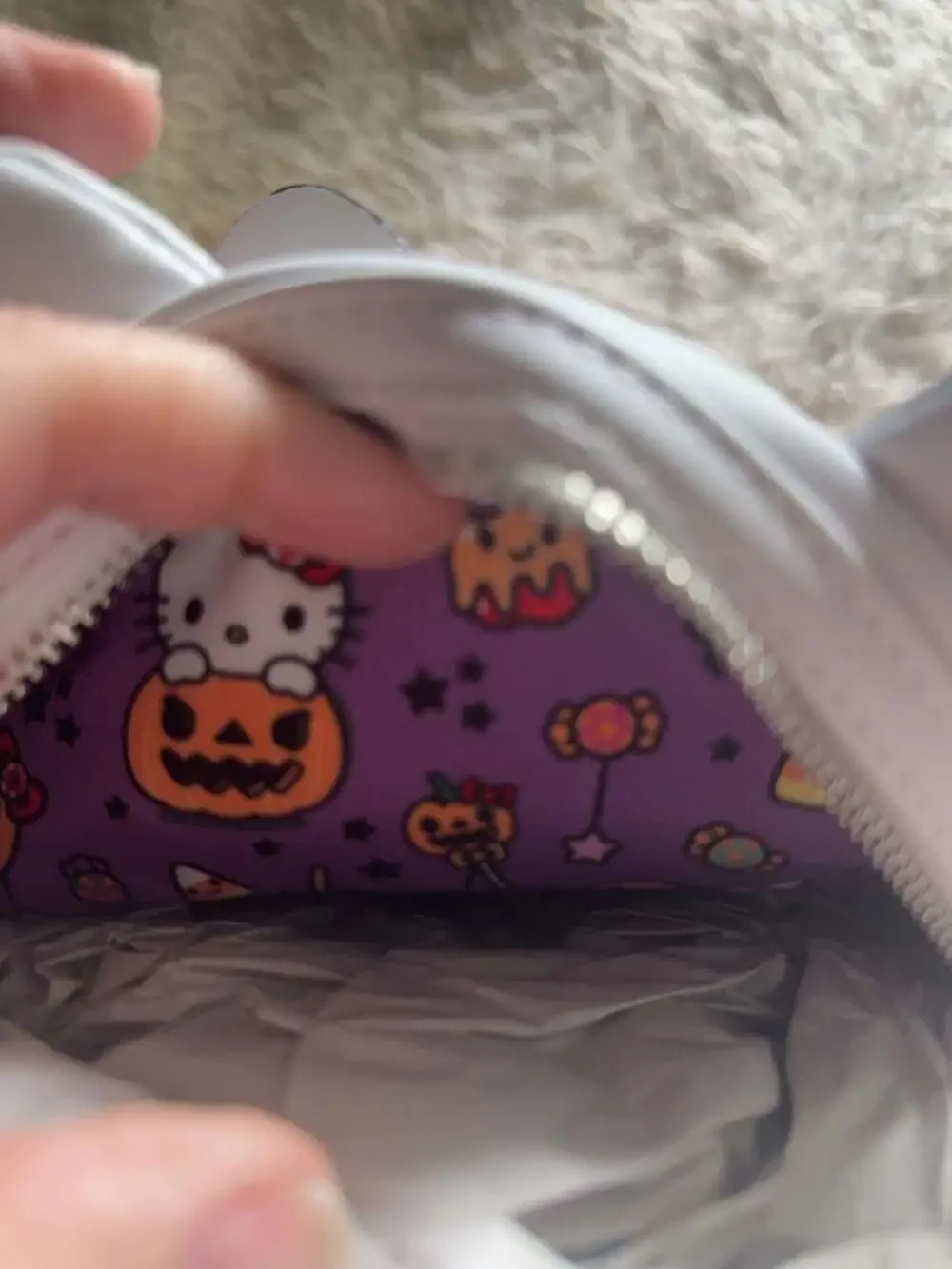Loungefly Sanrio Hello Kitty Halloween Pumpkin‎ Glow-in-the-Dark Mini Backpack